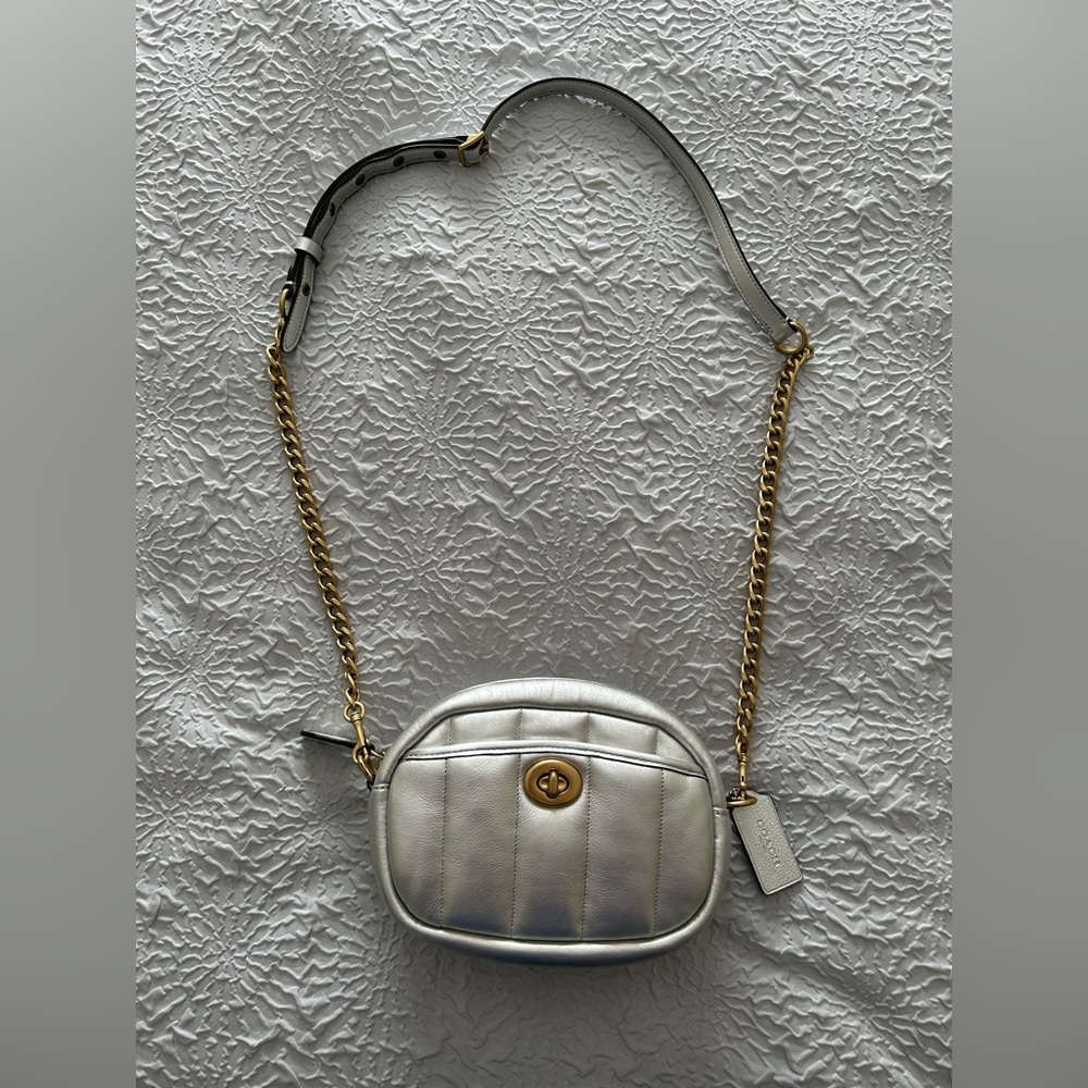 Coach small quilted camera bag in metallic 🤍